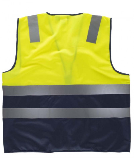 Chaleco combinado con cintas reflectantes.